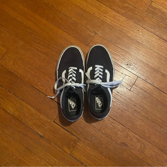 Vans Old Skool Black and White Women’s Shoes - Picture 2 of 8